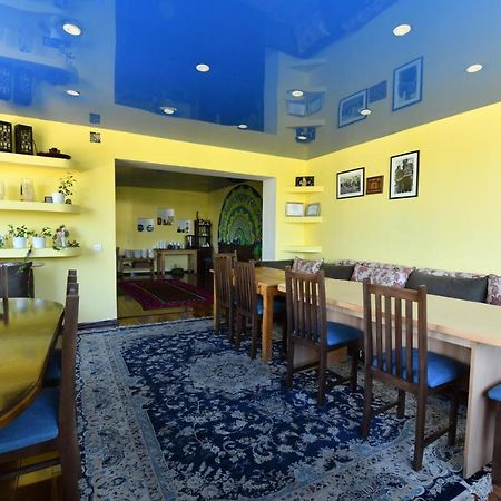 Jamilya'S B&B Guest House カラコル エクステリア 写真